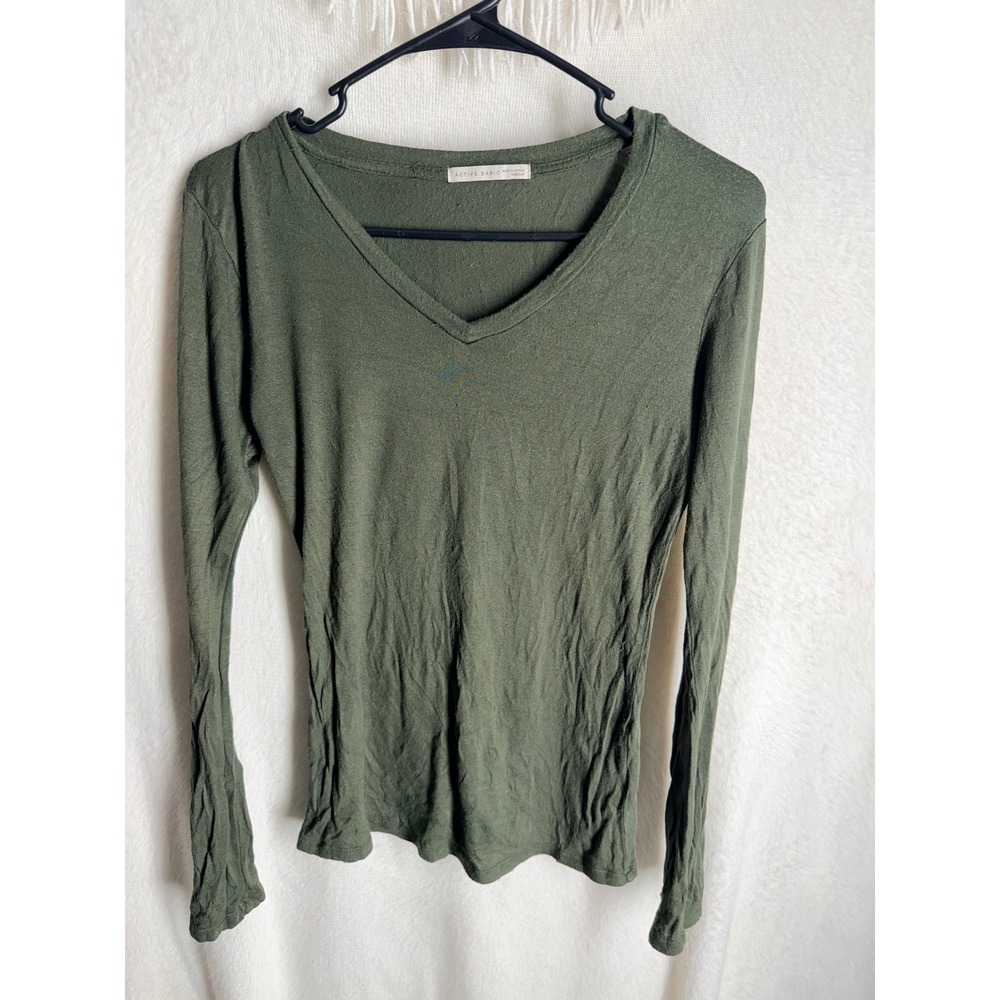 Active Basic Womens Olive Green V-Neck Long Sleeve Tee Shirt Size Medium